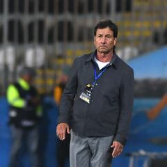 Coquimbo actualiza el estado de salud de su técnico Fernando Díaz: “El procedimiento fue...”