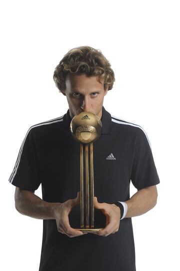 En el Mundial de Sudáfrica disputado en el año 2010, Forlán ganó el Balón de Oro, aún sin llegar a la final con su selección. 