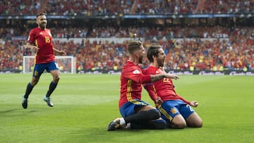 Isco, en uno de sus últimos partidos con la Roja.