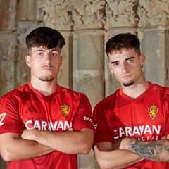 El Zaragoza presenta su segunda camiseta para el curso 2024-25