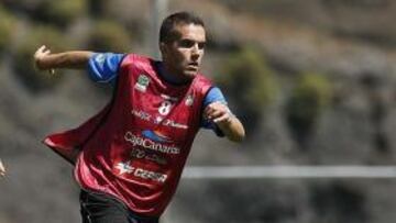 <b>RENQUEANTE. </b>Julio Álvarez tiene molestias en un tobillo.