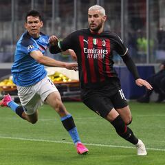 La burla de Theo Hernández al ‘Chucky’ Lozano durante el Milan vs Napoli