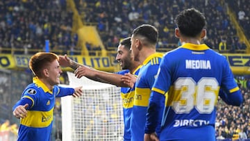 Boca Juniors' defender Valentin Barco (L) celebrates with teammates after scoring during the Copa Libertadores group stage second leg football match between Argentina's Boca Juniors and Venezuela's Monagas at La Bombonera stadium in Buenos Aires on June 29, 2023. (Photo by JUAN MABROMATA / AFP)