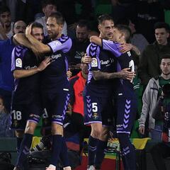 El Valladolid se impone al Betis en Sevilla y se mete en Europa