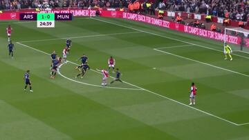 El partidazo que marca un antes y un despu¨¦s de Odegaard en la Premier: as¨ª 'destroz¨®' al United
