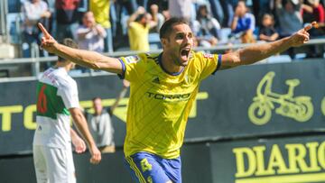 Rober Correa celebra un gol ante el Elche.