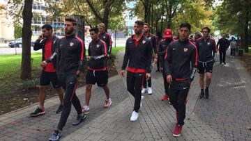 El Sevilla se relaja paseando por las calles de Krasnodar