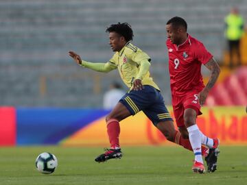 Colombia vence a Panamá en el estadio El Campín en amistoso de preparación para la Copa América de Brasil.