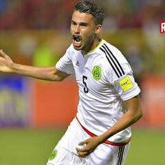 Reyes avista tierra firme; Rusia se ve en el horizonte