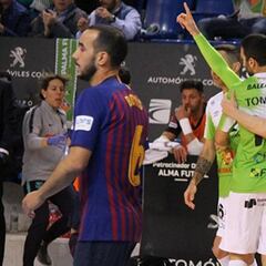 El Barça se deja medio liderato en el fortín de Son Moix