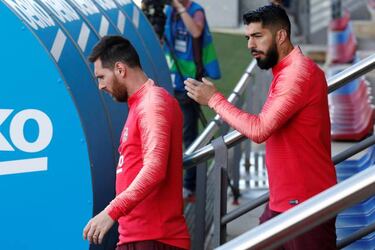 Carragher: "Leo Messi is the best I have ever played against"