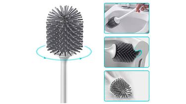 Esta escobilla de silicona para el baño limpia sin absorber olores