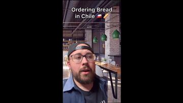 Estadounidense queda maravillado por la variedad de panes en Chile y se hace viral en redes: “Disfruten del banquete”