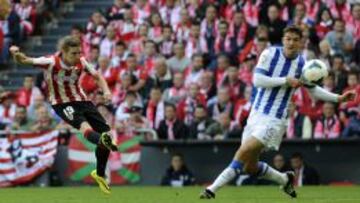 Agirretxe estropea con su gol un gran derbi de Iker Muniain