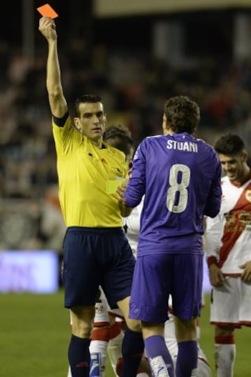 El árbitro Martínez Munuera expulsó a Stuani.