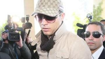 <b>DE VUELTA. </b>Cristiano fue examinado por el médico de Portugal.