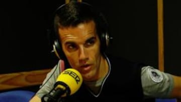 <b>COMPROMETIDO. </b>Julio Álvarez dijo ayer en la SER que quiere devolver al club el tremendo esfuerzo que hizo por contratarle.