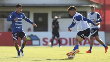 Baeza alaba la vuelta de Beausejour y Palacios dice estar listo para debutar
