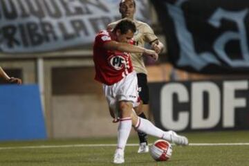 Por el Clausura 2011, San Felipe venció 2-1 a Iquique en el Lucio Fariña Fernández. 118 personas asistieron en duelo por la tercera fecha el 12-08-2011. Matías Urbano anotó un gol de rabona para los aconcagüinos, transformándose en el primer jugador que anota dos tantos de rabona en dos partidos consecutivos en el fútbol chileno.