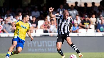 Alfredo Ortuño, player of FC Cartagena during the match, FC Cartagena vs Cadiz CF, Hypermotion League, Second Division Championship, Cartagonova Stadium, Cartagena, Region of Murcia. 22 September 2024. 22/09/24 PARTIDO SEGUNDA DIVISION
CARTAGENA - CADIZ