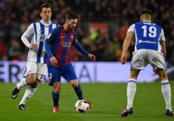 Lionel Messi, Yuri Berchiche y Mikel Oyarzabal 