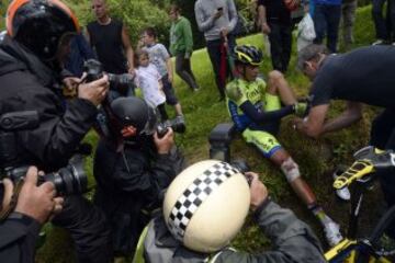 Alberto Contador tras la caída. 