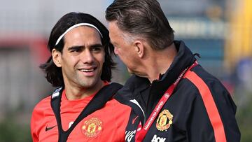 Radamel Falcao Garc&iacute;a y Louis Van Gaal en su &eacute;poca en el Manchester United