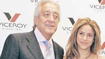 Juan Palacios con Shakira.