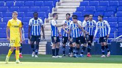 BARCELONA, SPAIN - MAY 02: Raul de Tomas of RCD Espanyol celebrates scoring his side&#039;s first goal during the Liga Smartbank match betwen RCD Espanyol de Barcelona and Malaga CF at RCDE Stadium on May 02, 2021 in Barcelona, Spain. Sporting stadiums ar