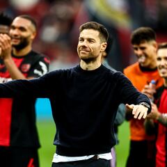 Stanisic: “Es una pena que Xabi Alonso se quede aquí”