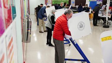 Además de elegir al nuevo alcalde de la ciudad de Nueva York, los votantes deben responder a otras preguntas incluidas en las papeletas electorales.