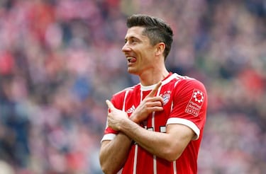 Elber: "Cristiano isn't stupid, every club wants Lewandowski..."