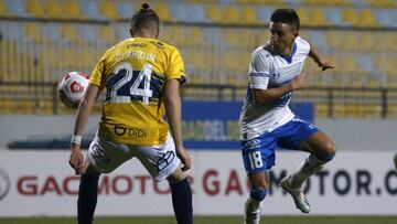 Everton y la UC aburrieron en Viña. Si bien los Cruzados estuvieron más cerca del triunfo, el duelo fue bastante pobre. Todo se define en San Carlos el sábado.