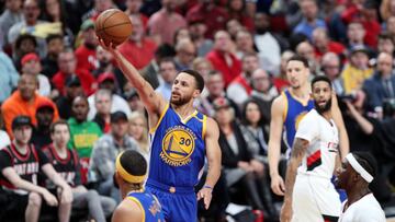 Apr 22, 2017; Portland, OR, USA; Golden State Warriors guard Stephen Curry (30) shoots over Portland Trail Blazers in the first half of game three of the first round of the 2017 NBA Playoffs at Moda Center. Mandatory Credit: Jaime Valdez-USA TODAY Sports