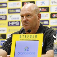 Mel: "Jonathan Viera hace mejor a sus compañeros"