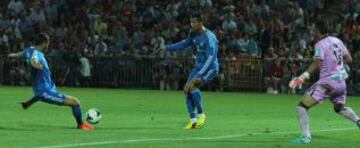 Segunda jornada Liga Bbva. Granada - Real Madrid. 0-1. Primer gol de Benzema.