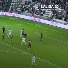 El gol de Rubén Alves para salvar al Córdoba en el 97′