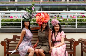 Ascot vuelve lleno de looks extravagantes y mucho glamour