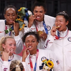 Estados Unidos gana el pulso del medallero en el último suspiro