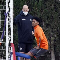 Mojica vuelve a la lista, Rigoni es baja y Piatti tendrá que esperar