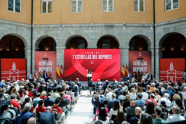 La presidenta de la Comunidad de Madrid Isabel Díaz Ayuso durante la entrega de los premios. 
