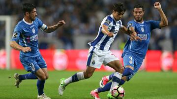 Oliver Torres, en el partido ante el Feirense.