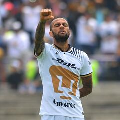 Se acabó el romance; Dani Alves, abucheado en CU