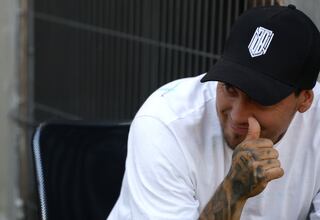 Las horas más frenéticas de Nicolás Castillo: insulta a Toselli y se marcha a España