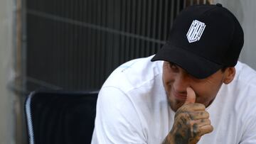 Las horas más frenéticas de Nicolás Castillo: insulta a Toselli y se marcha a España