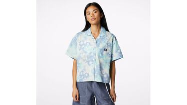 Viste en verano con Converse y sus dise?os atrevidos en ropa y accesorios