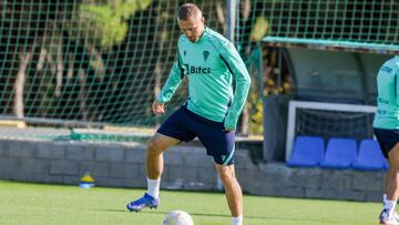 03/11/2021 CADIZ CF ENTRENAMIENTO SEMANAL HAROYAN