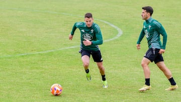 Manu Vallejo lleva 20 convocatorias con el Racing de Ferrol sin jugar un minuto.