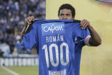 En 100 partidos, el defensa panameño acumula 5 goles con la camiseta de Millonarios.