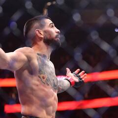 Best in the world: Ilia Topuria’s stunning win over Oliveira earns him new UFC honor